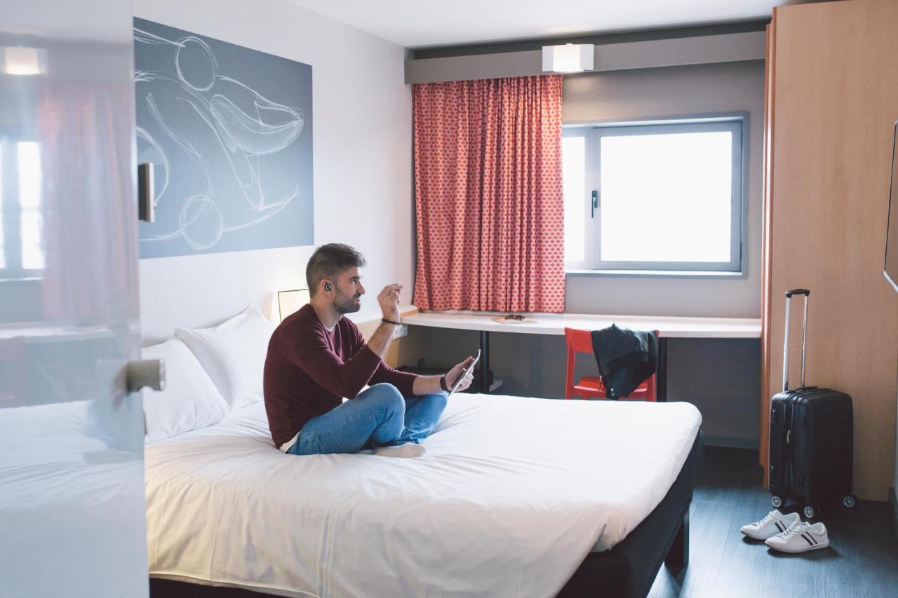 Hotel Ibis Valencia Bonaire Aeropuerto 2*