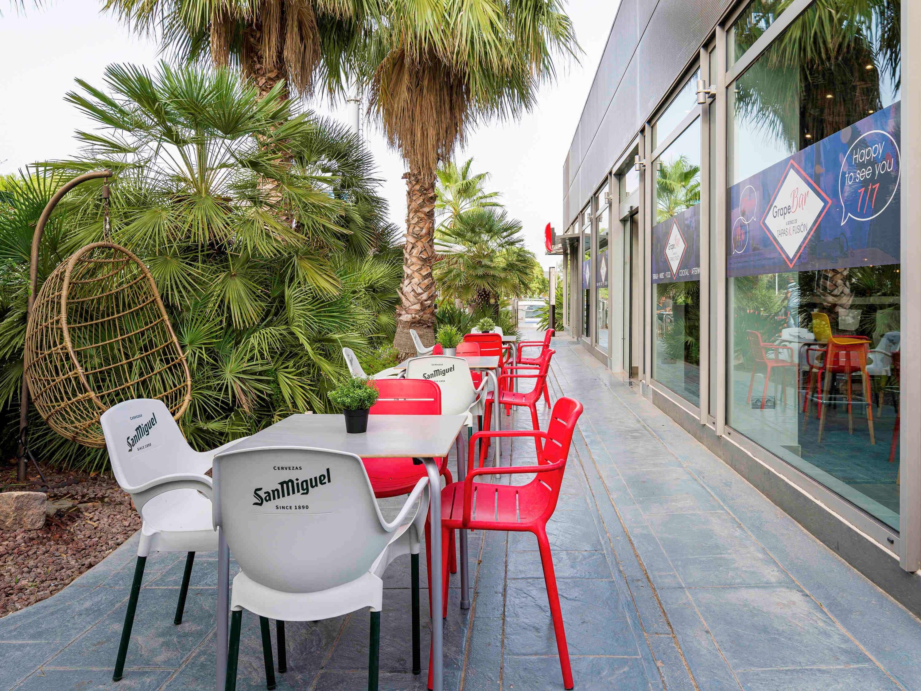 Hotel Ibis Valencia Bonaire Aeropuerto 2*