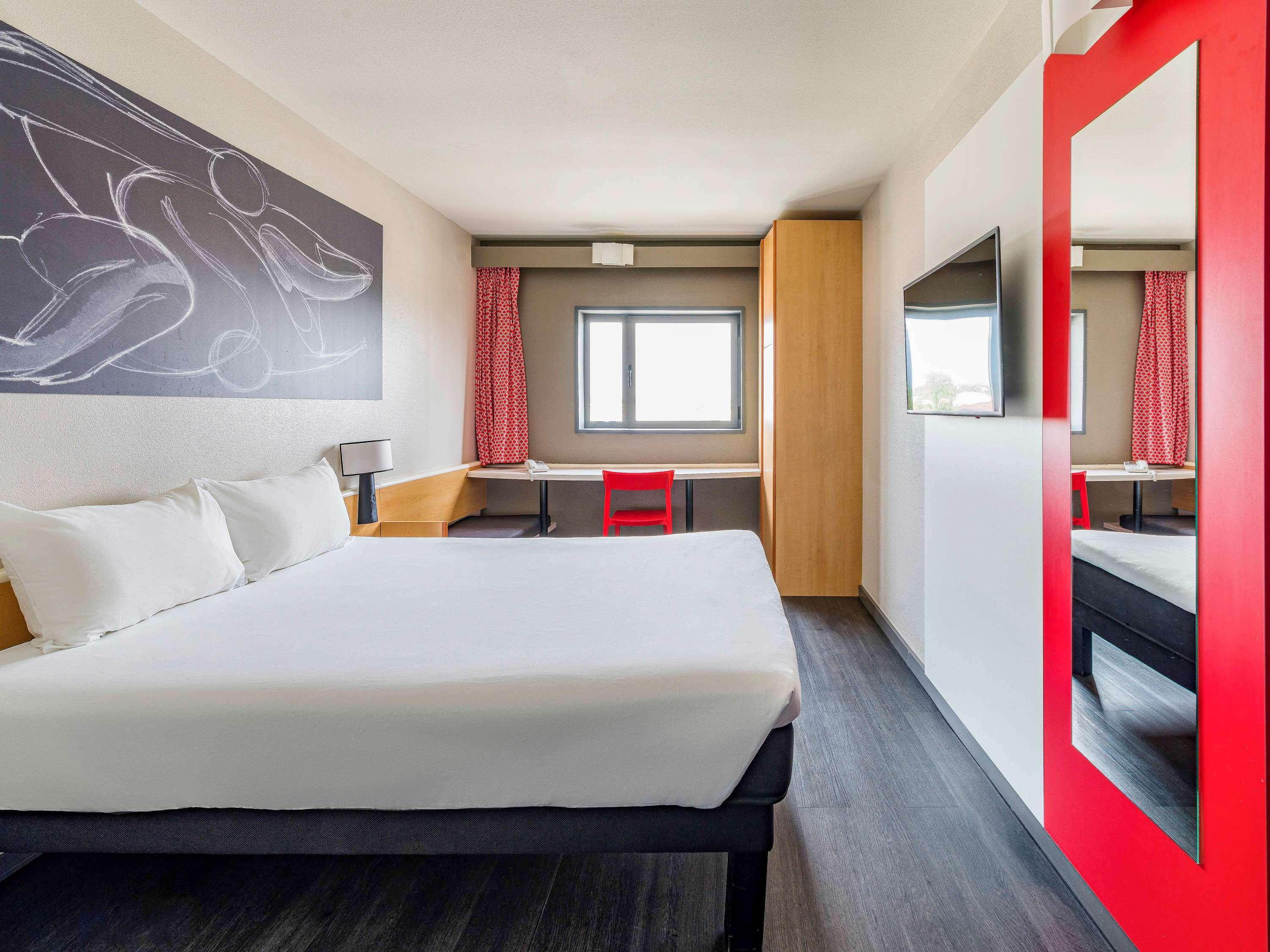 Hotel Ibis Valencia Bonaire Aeropuerto