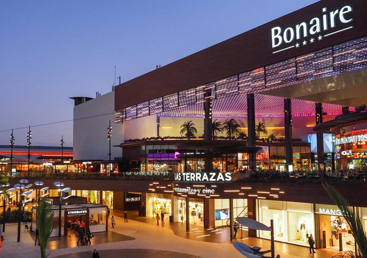 Ibis Valencia Bonaire Aeropuerto Hotel 2*
